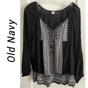 Old Navy Black and White Long Sleeve Top